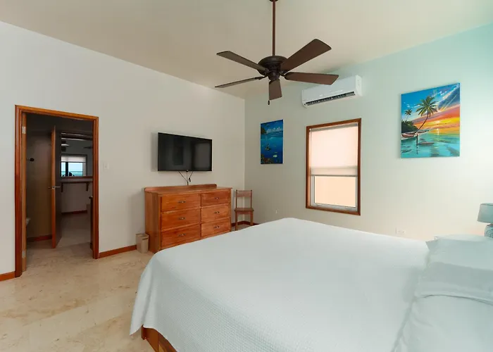 Residences At Barrier Reef 10-2b Oceanfront 2 Bedroom By Floreo Holiday home
